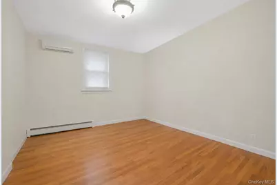 152 Livingston Avenue, Yonkers, NY 10705 - Photo 28
