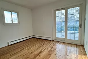 231 Fir Grove Rd, Ronkonkoma, NY 11779 - Photo 4