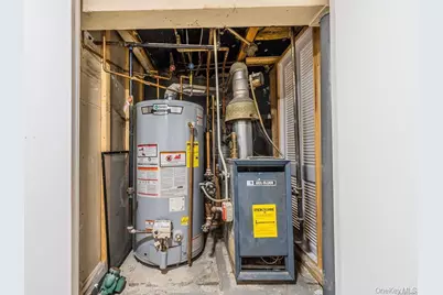 17-02 Clintonville Street, Whitestone, NY 11357 - Photo 12