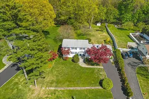 19 Laurel Hill Rd, Croton on Hudson, NY 10520 - Photo 2