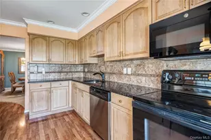 109 Revere Dr, Sayville, NY 11782 - Photo 12