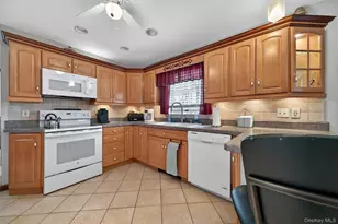 16 Carlisle Way, Washingtonville, NY 10992 - Photo 10