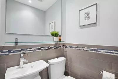 337 Heathcote Road, Scarsdale, NY 10583 - Photo 14