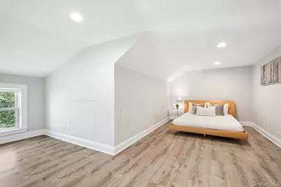 337 Heathcote Road, Scarsdale, NY 10583 - Photo 22