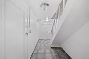 2710 Lurting Ave, Bronx, NY 10469 - Photo 8