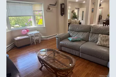 650 Warren Avenue, Thornwood, NY 10594 - Photo 12