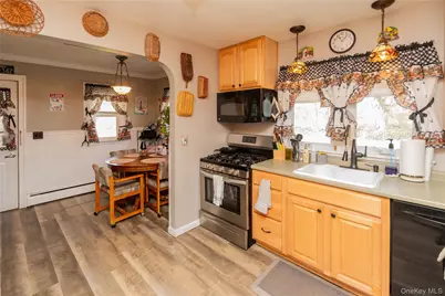 129 Mill Street, Wallkill, NY 12589 - Photo 22