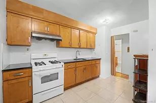 143-40 Roosevelt Ave, Flushing, NY 11354 - Photo 6