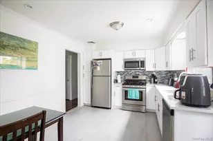 525 E Beech St, Long Beach, NY 11561 - Photo 12