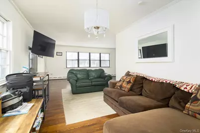 525 E Beech Street #1st Fl, Long Beach, NY 11561 - Photo 4