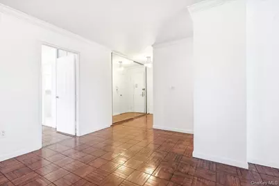 70-20 108 Street #6K, Forest Hills, NY 11375 - Photo 6