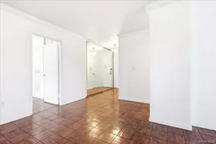 70-20 108th St, Forest Hills, NY 11375 - Photo 6
