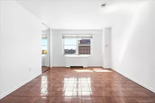 70-20 108th St, Forest Hills, NY 11375 - Photo 16