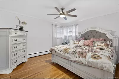 463 Louis Avenue, Floral Park, NY 11001 - Photo 12