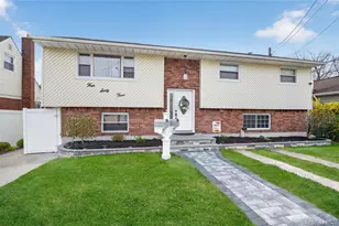 463 Louis Ave, Floral Park, NY 11001 - Photo 1