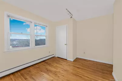 26 Fairview Avenue, White Plains, NY 10603 - Photo 12