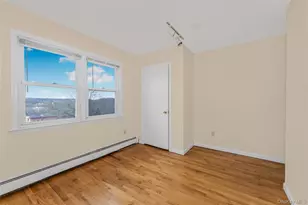 26 Fairview Ave, White Plains, NY 10603 - Photo 12