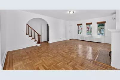 3335 85th Street, Jackson Heights, NY 11372 - Photo 14