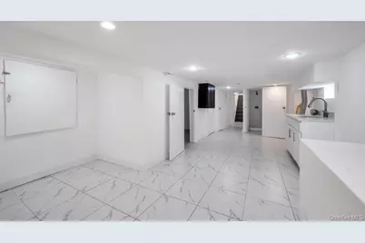 24 W Dover Street, Valley Stream, NY 11580 - Photo 40