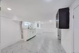 24 W Dover St, Valley Stream, NY 11580 - Photo 38