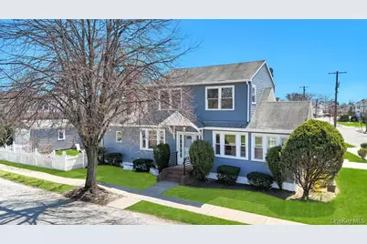 24 W Dover Street, Valley Stream, NY 11580 - Photo 2