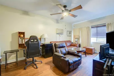 215-10 99th Avenue, Queens Village, NY 11429 - Photo 4