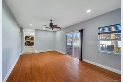 29 Harwood Way, Coram, NY 11727 - Photo 18