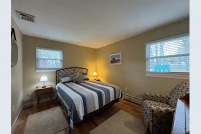 60 Syracuse Avenue, Medford, NY 11763 - Photo 20