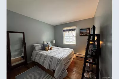 60 Syracuse Avenue, Medford, NY 11763 - Photo 22
