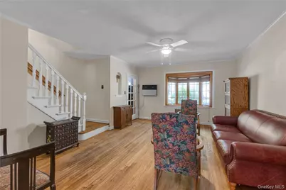 82-37 251st Street, Bellerose, NY 11426 - Photo 4