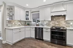 19 Shelton Ct, Commack, NY 11725 - Photo 6