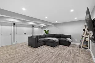 19 Shelton Ct, Commack, NY 11725 - Photo 30