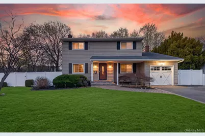 19 Shelton Court, Commack, NY 11725 - Photo 2