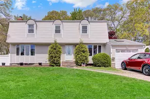 11 Hollo Dr, Holbrook, NY 11741 - Photo 2