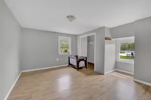 11 Hollo Dr, Holbrook, NY 11741 - Photo 18