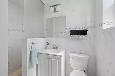 162-01 Powells Cove Boulevard #5G, Whitestone, NY 11357 - Photo 16
