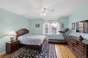 162-01 Powells Cove Blvd, Whitestone, NY 11357 - Photo 18