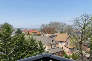 162-01 Powells Cove Blvd, Whitestone, NY 11357 - Photo 22