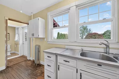 34 Winnebago Road, Yonkers, NY 10710 - Photo 20