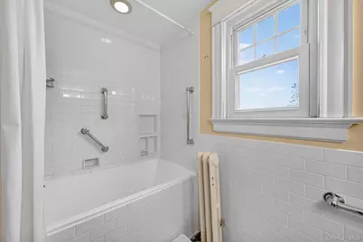 34 Winnebago Road, Yonkers, NY 10710 - Photo 28