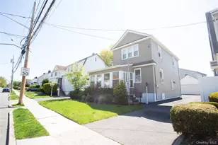 363 Hewlett Pkwy, Hewlett, NY 11557 - Photo 2