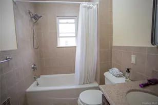 363 Hewlett Pkwy, Hewlett, NY 11557 - Photo 14