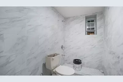 4518 Richardson Avenue, Bronx, NY 10470 - Photo 24