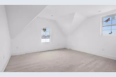 340 E 234th Street, Bronx, NY 10470 - Photo 22