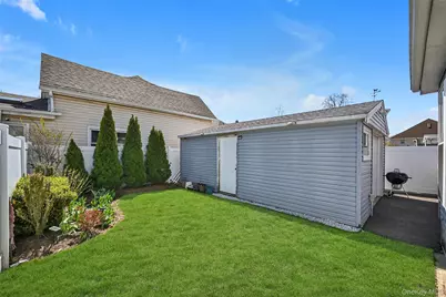 187 Memphis Avenue, Floral Park, NY 11001 - Photo 20