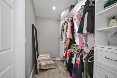 187 Memphis Avenue, Floral Park, NY 11001 - Photo 12