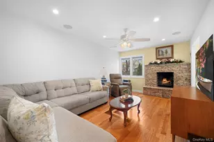 50 Marian Ln, Jericho, NY 11753 - Photo 10