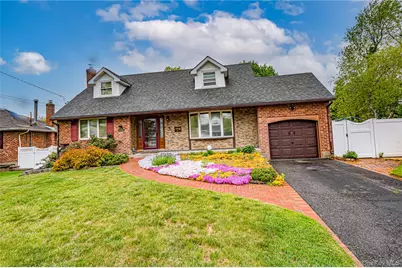 14 Grover Lane, East Northport, NY 11731 - Photo 1