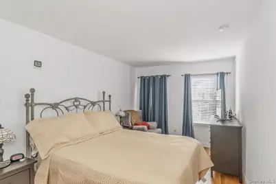 22250 Braddock Avenue, Queens Village, NY 11428 - Photo 8