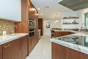 7 SE Rd, Sands Point, NY 11050 - Photo 16